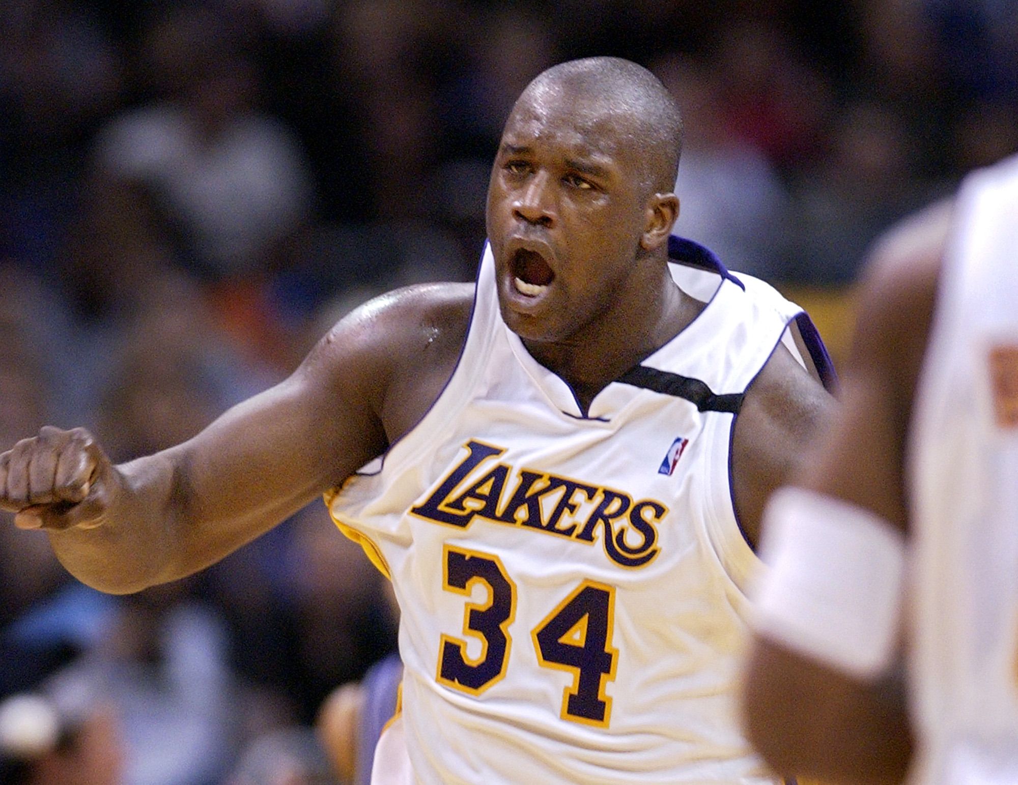 迈阿密国际与温哥华白浪总决赛上演梅西vs穆勒之战，双方实力强劲，看点十足，引发广泛关注。（梅西对决穆勒！迈阿密国际vs温哥华白浪总决赛强强碰撞，备受瞩目）