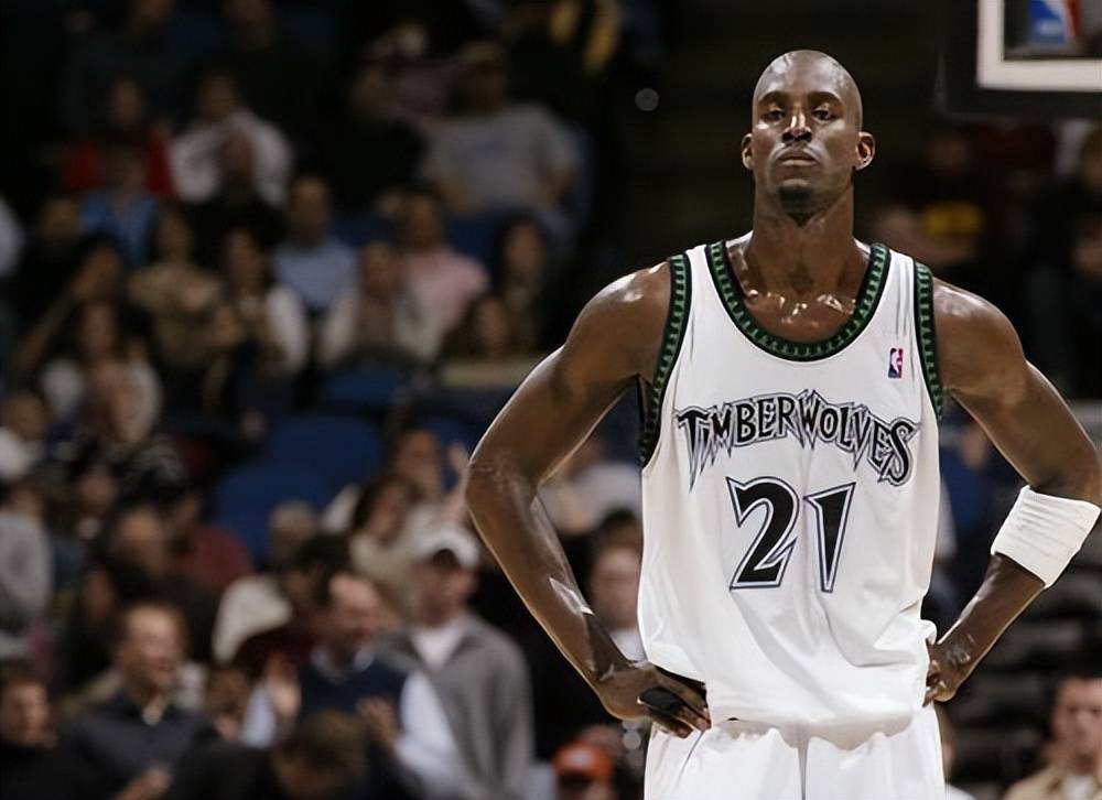 德天空：吉拉西的合同中有仅适用皇萨城等7队的解约条款（德天空：吉拉西合同含仅对皇马、巴萨、曼城等7队生效的解约条款）