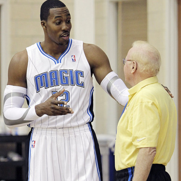 维多利亚主帅：这会是一场艰难的比赛，相信球员们准备好了（维多利亚主帅：硬战将至，我坚信球员已整装待发）