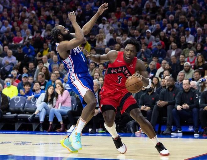 卡莱尔：有几个判罚我们本该争取到，这么说不会被罚4万美元吧（卡莱尔谈吹罚：我们本应拿到几次判罚，希望别因此再被罚4万美元）