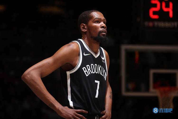 特瓦斯：如果维尼修斯没那么出色，他就不会遭受如此多的攻击（特瓦斯：维尼修斯越出色，遭受的攻击就越多）