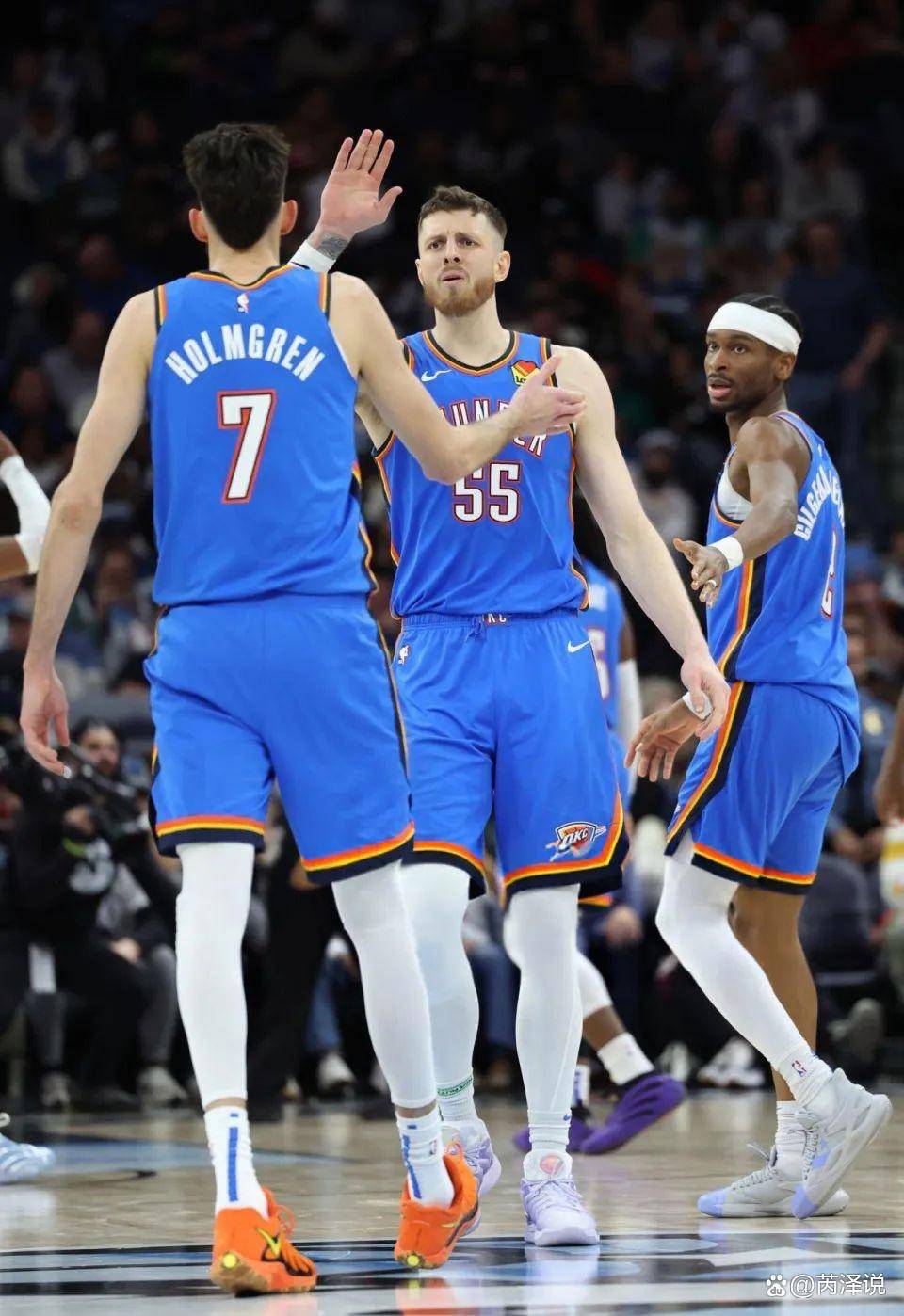 TA：因现代足球重视边路与攻防转换，菱形中场阵型已几乎绝迹（TA：现代足球强调边路与攻防转换，菱形中场几乎退出历史舞台）