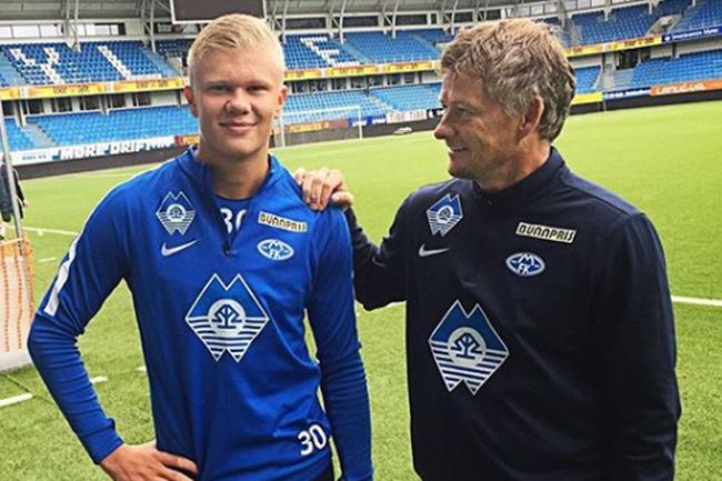 记者：曼联追逐塞梅尼奥的策略很谨慎，利物浦已经退出（记者称曼联谨慎追逐塞梅尼奥，利物浦已退出竞争）