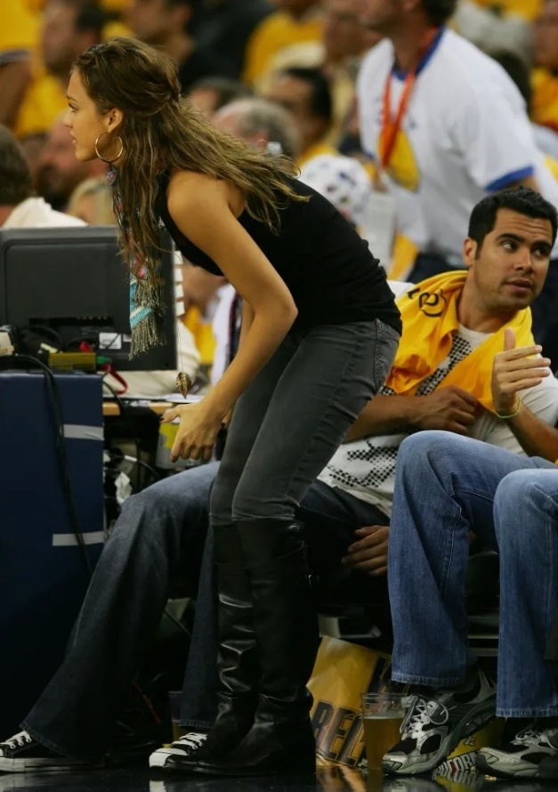 国安客战河内达万替补，据悉球员有小伤在身（国安客战河内，达万列替补，据称身有轻伤）