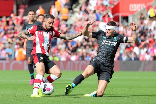 图片报：拜仁极端球迷团体故意燃放烟火以避开欧冠淘汰赛禁令（德媒《图片报》：拜仁极端球迷为规避欧冠淘汰赛禁令故意燃放烟火）