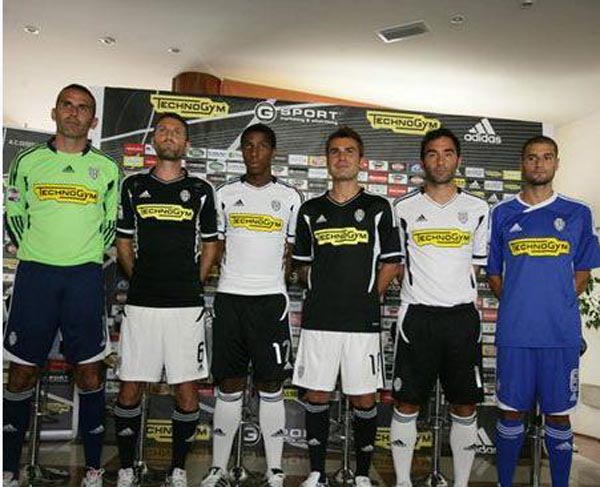 迪卡尼奥：我本认为国米能竞争欧冠榜首，现在却可能掉出前八（迪卡尼奥：曾看好国米冲击欧冠头名，如今却恐跌出前八）