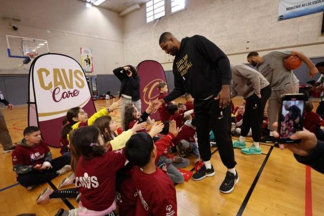 半场战报：热那亚1-1维罗纳，洛伦佐-科隆博建功，拉菲克-贝尔加利破门（半场速递：热那亚1-1维罗纳，洛伦佐-科隆博与拉菲克-贝尔加利各入一球）